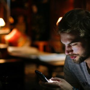 Qui effectue la réparation smartphone Lyon 6 pour problème de batterie ?