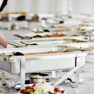 Comment un traiteur événement professionnel Grenoble peut-il accompagner une conférence avec des pauses repas intégrées ?