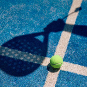 Comment reconnaître un professionnel qualifié en construction court de padel ?